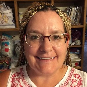 Meet your Posher, Tina